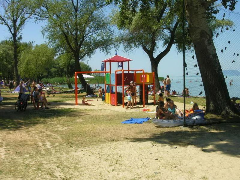 Balatonszemes Small House エクステリア 写真